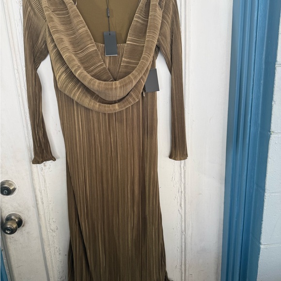 JLUX Label two piece - Picture 5 of 9